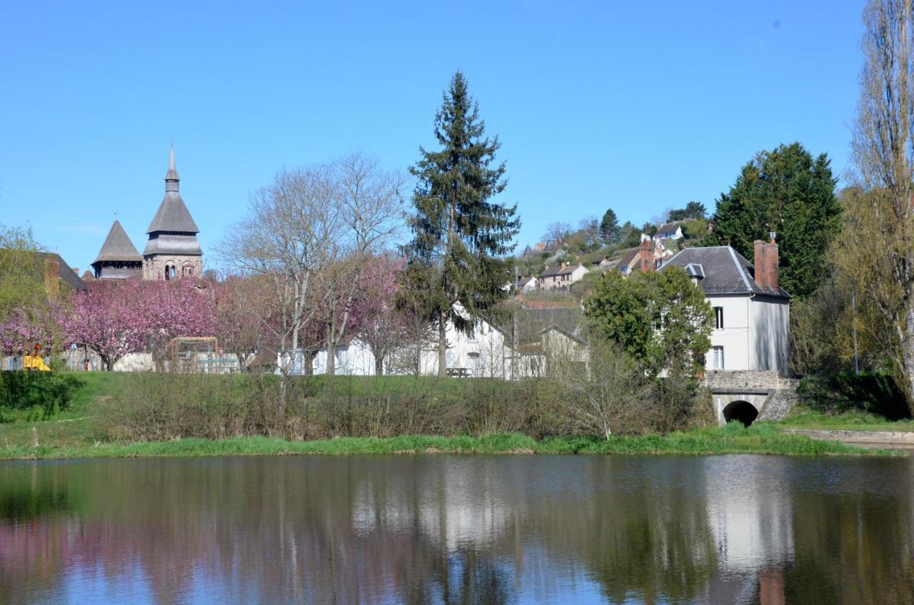 Au Bord De L'Eau Appartement 50 M2 Chambon-sur-Voueize Exteriör bild