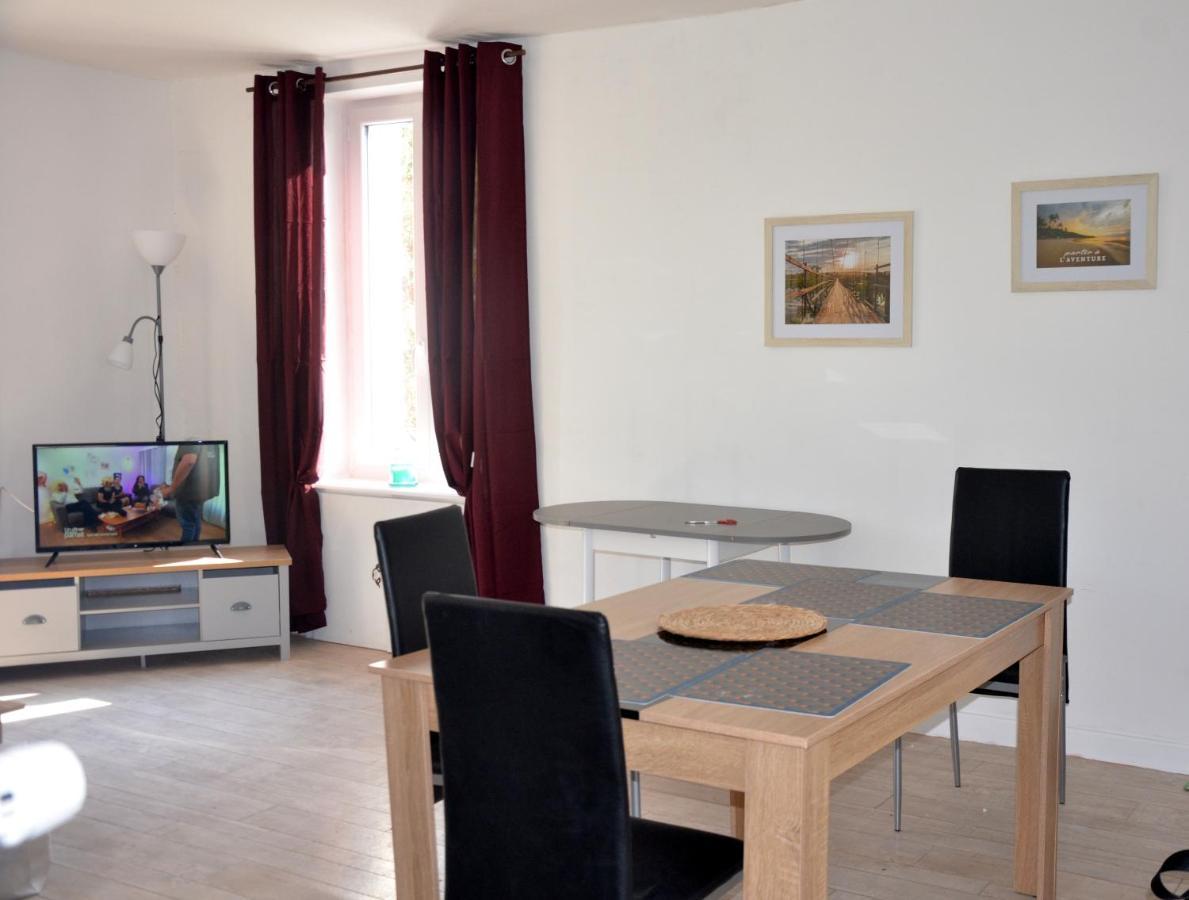 Au Bord De L'Eau Appartement 50 M2 Chambon-sur-Voueize Exteriör bild